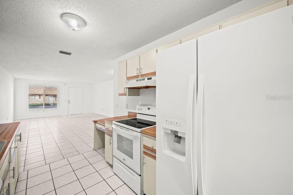 En Venta: $140,000 (3 camas, 2 baños, 1140 Pies cuadrados)