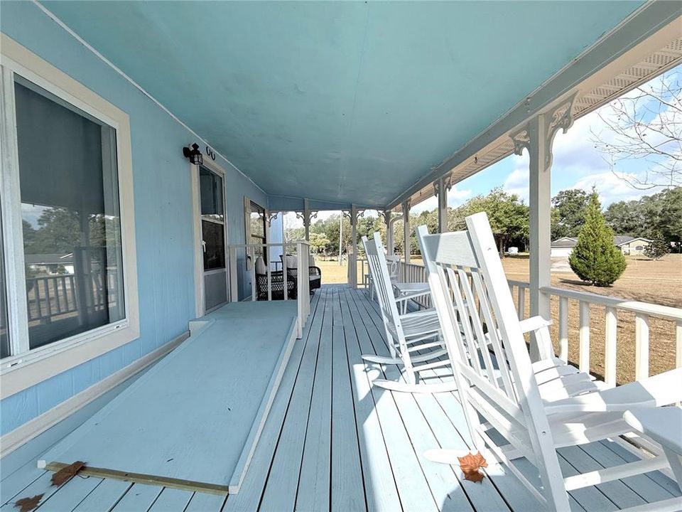 For Sale: $268,500 (3 beds, 3 baths, 1728 Square Feet)