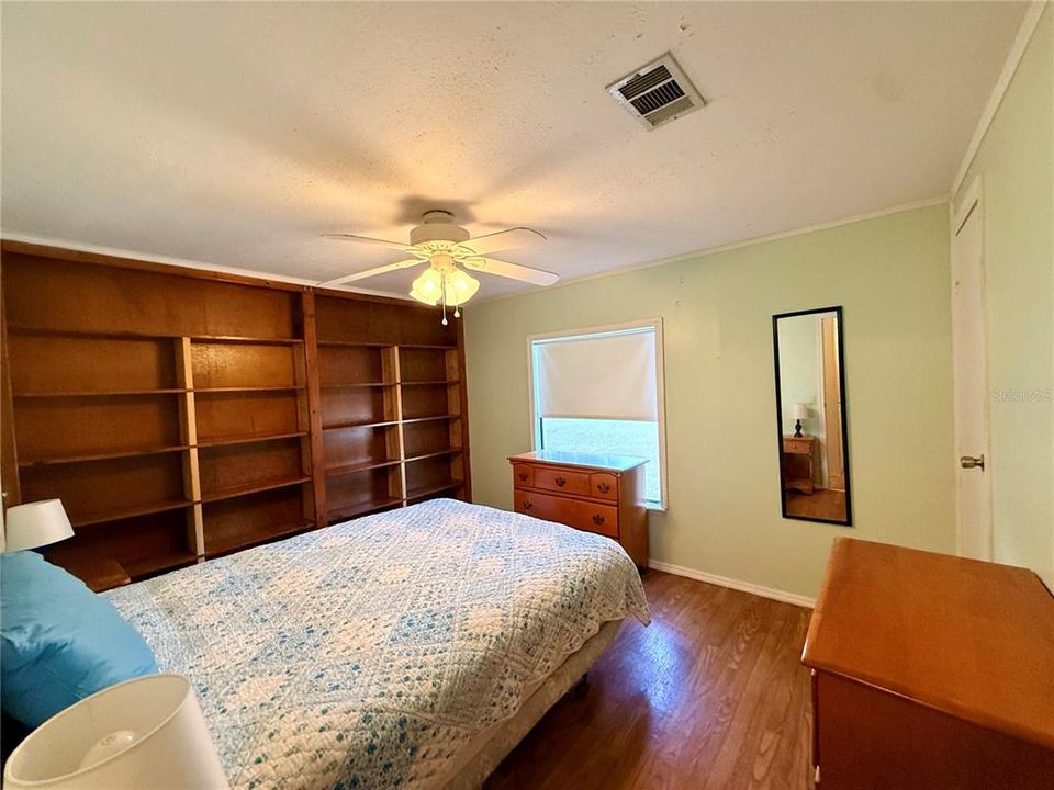 For Sale: $268,500 (3 beds, 3 baths, 1728 Square Feet)