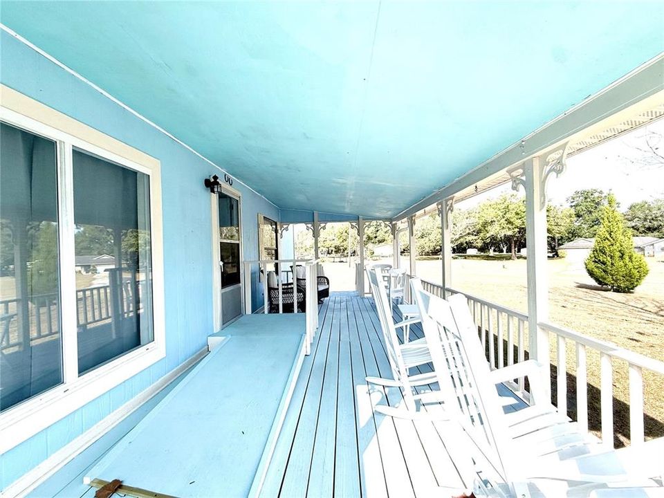 For Sale: $268,500 (3 beds, 3 baths, 1728 Square Feet)