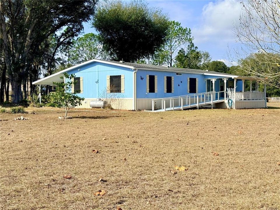 For Sale: $268,500 (3 beds, 3 baths, 1728 Square Feet)