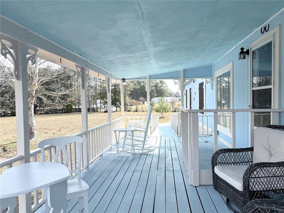 For Sale: $268,500 (3 beds, 3 baths, 1728 Square Feet)