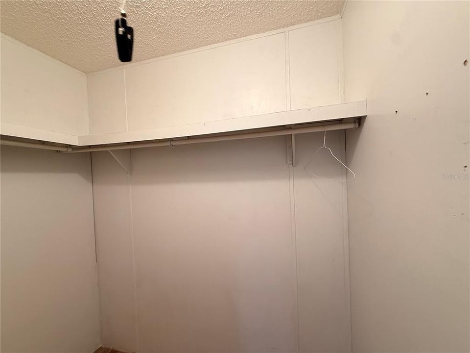 For Sale: $268,500 (3 beds, 3 baths, 1728 Square Feet)