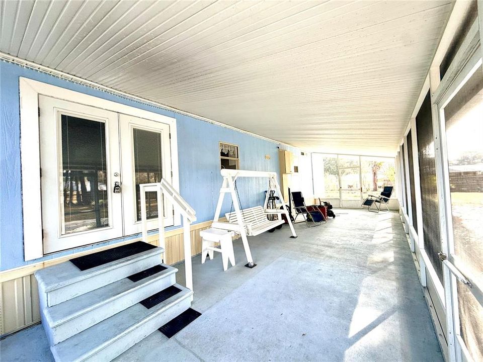 For Sale: $268,500 (3 beds, 3 baths, 1728 Square Feet)