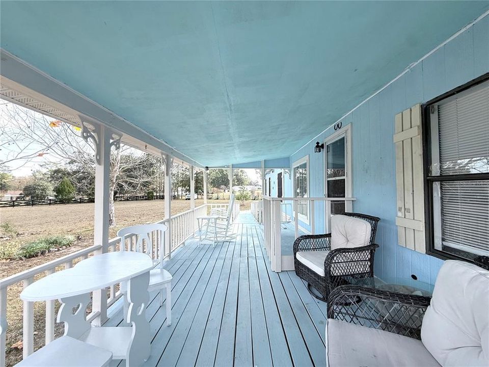 For Sale: $268,500 (3 beds, 3 baths, 1728 Square Feet)