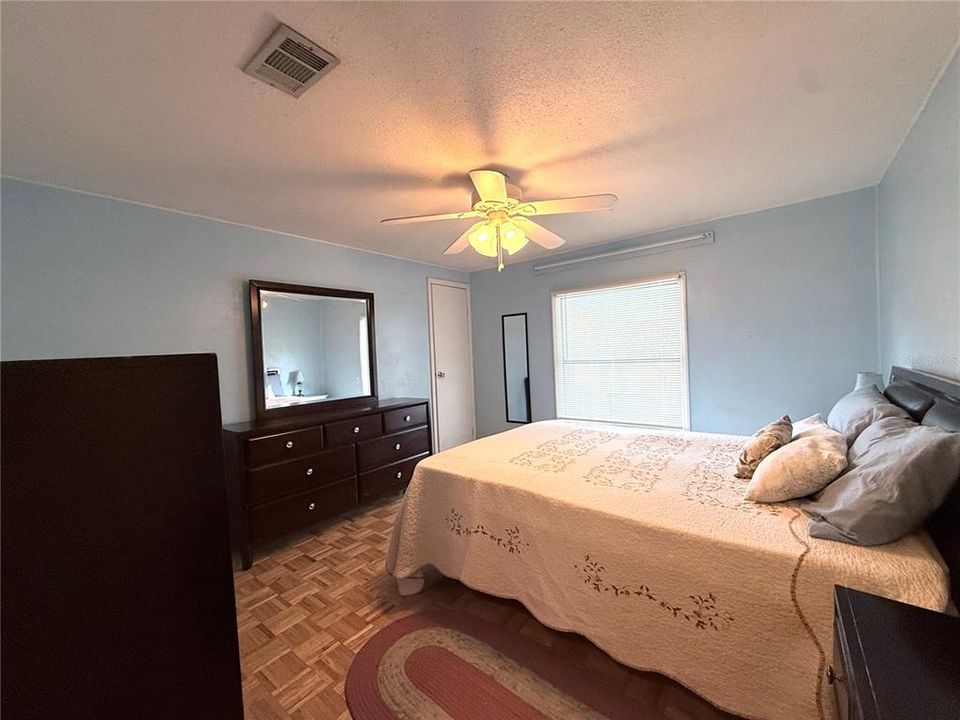 For Sale: $268,500 (3 beds, 3 baths, 1728 Square Feet)