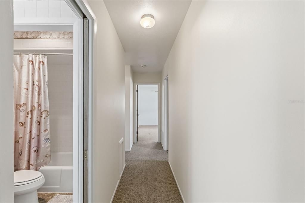 Activo con contrato: $385,000 (3 camas, 2 baños, 1474 Pies cuadrados)