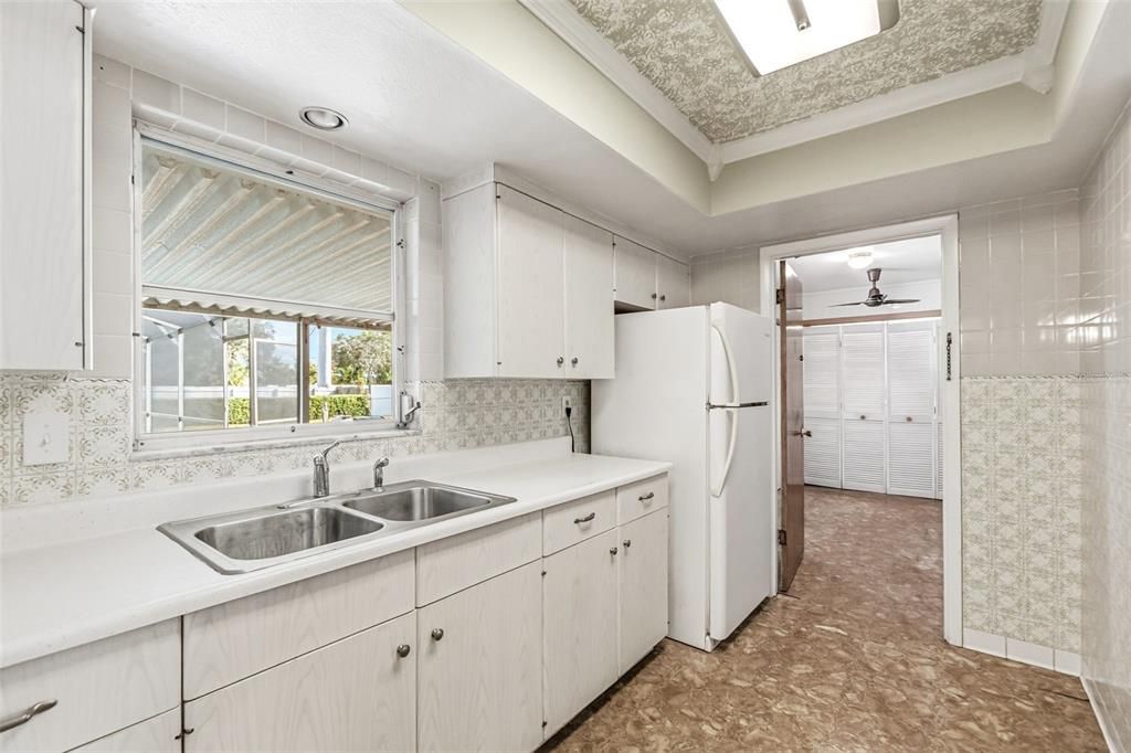 Activo con contrato: $385,000 (3 camas, 2 baños, 1474 Pies cuadrados)