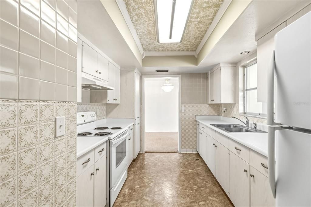 Activo con contrato: $385,000 (3 camas, 2 baños, 1474 Pies cuadrados)