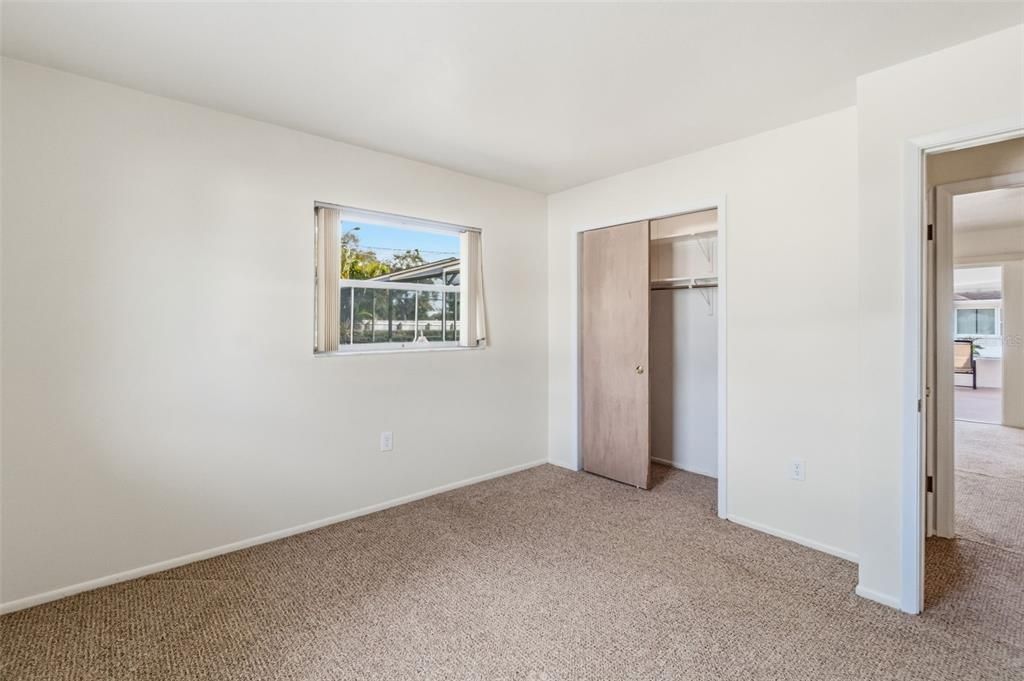 Activo con contrato: $385,000 (3 camas, 2 baños, 1474 Pies cuadrados)