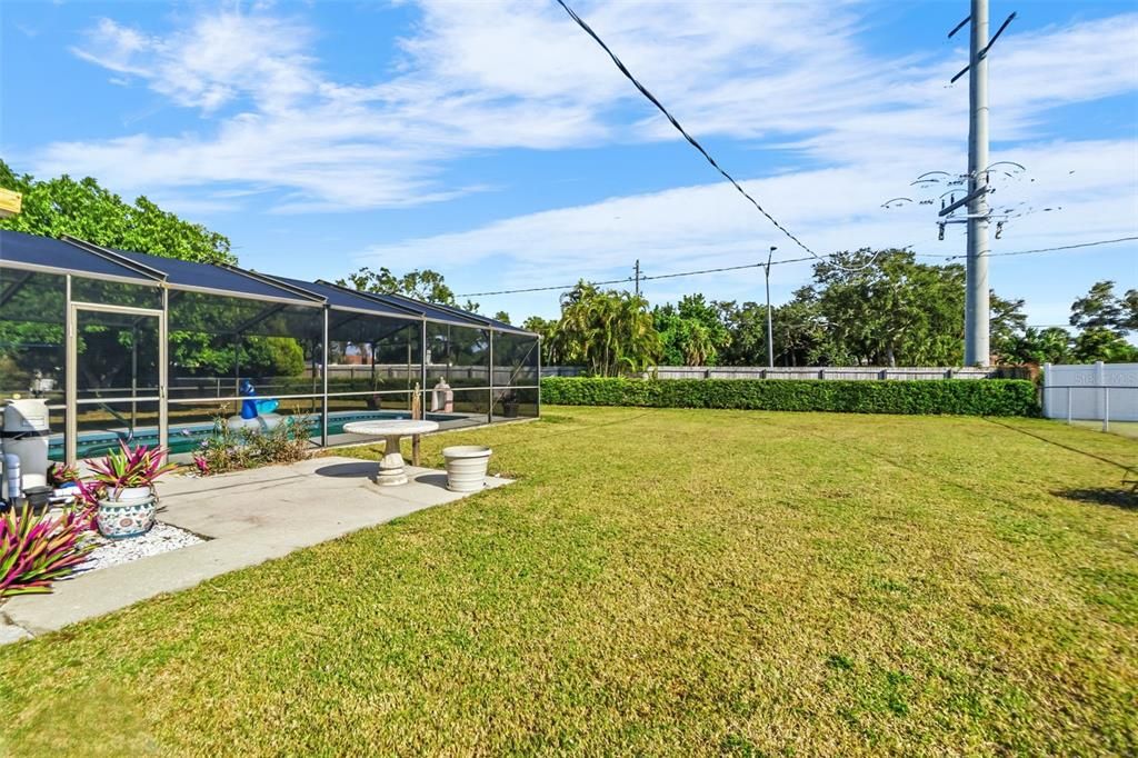 Activo con contrato: $385,000 (3 camas, 2 baños, 1474 Pies cuadrados)