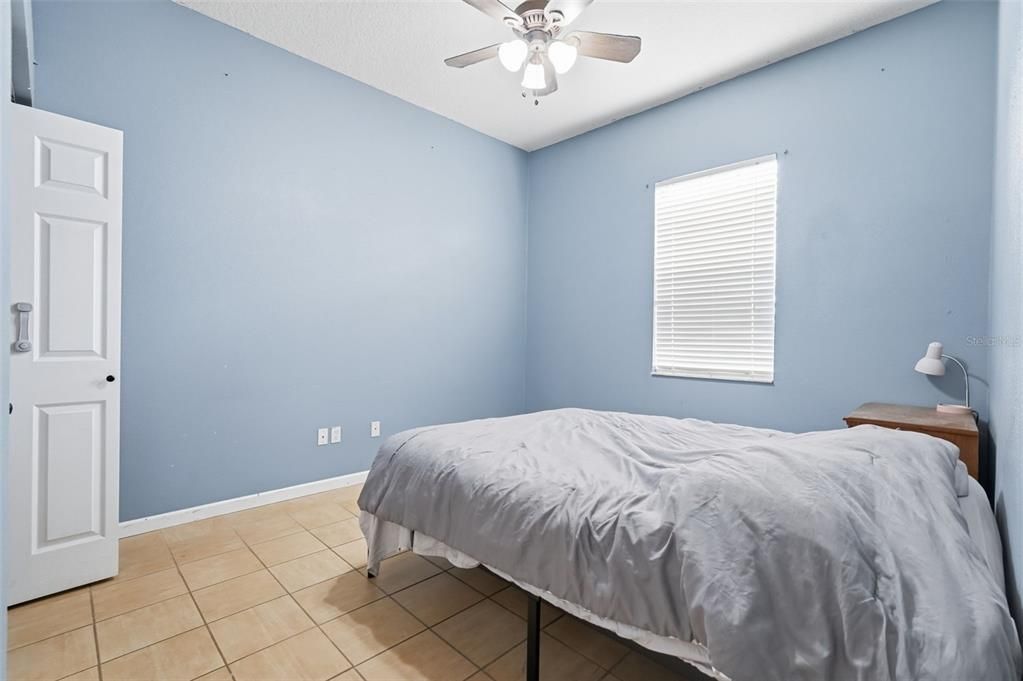 For Sale: $359,900 (5 beds, 3 baths, 2782 Square Feet)