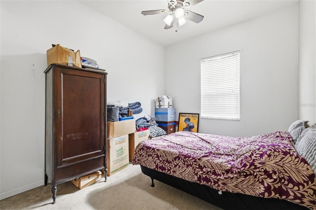 For Sale: $359,900 (5 beds, 3 baths, 2782 Square Feet)