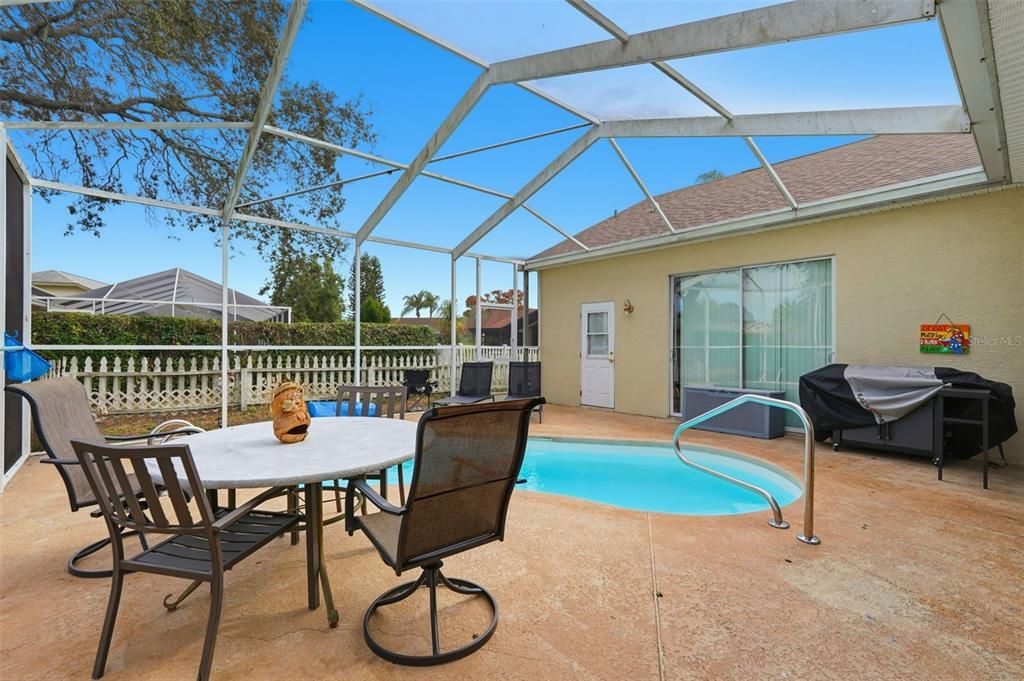 For Sale: $359,900 (5 beds, 3 baths, 2782 Square Feet)