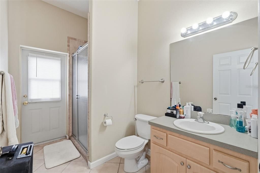 For Sale: $359,900 (5 beds, 3 baths, 2782 Square Feet)