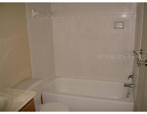 For Rent: $1,600 (2 beds, 2 baths, 811 Square Feet)