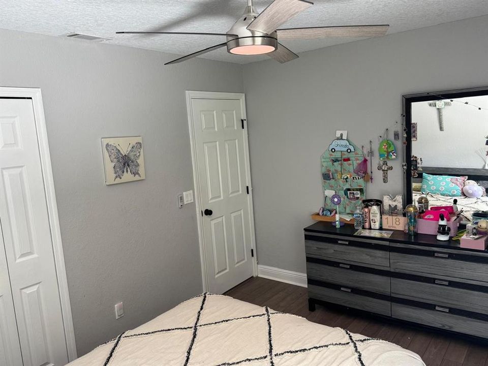 For Sale: $529,900 (4 beds, 2 baths, 2263 Square Feet)