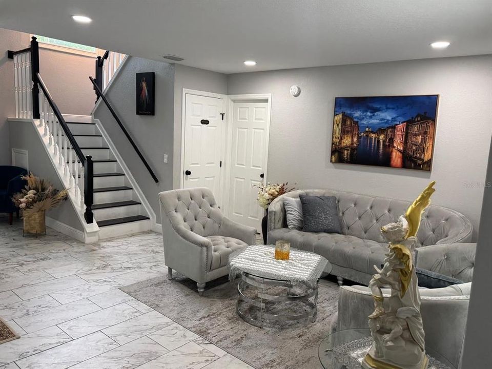 For Sale: $529,900 (4 beds, 2 baths, 2263 Square Feet)