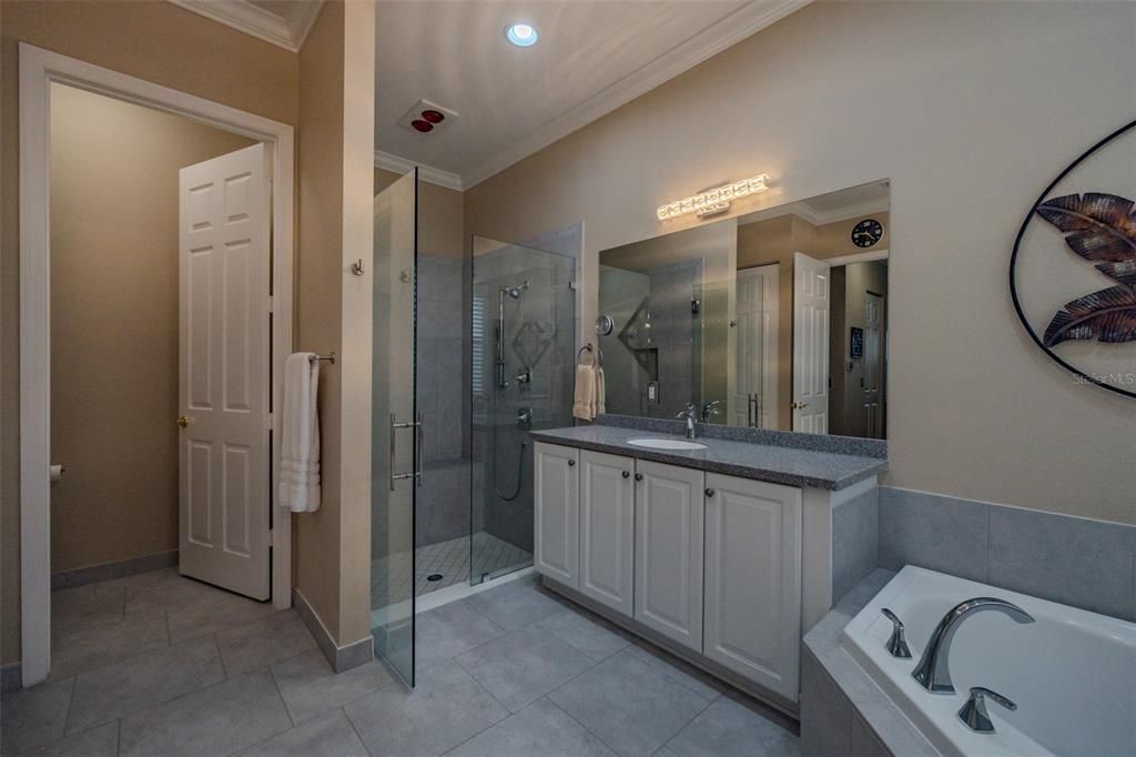 待售: $635,000 (3 贝兹, 3 浴室, 2723 平方英尺)