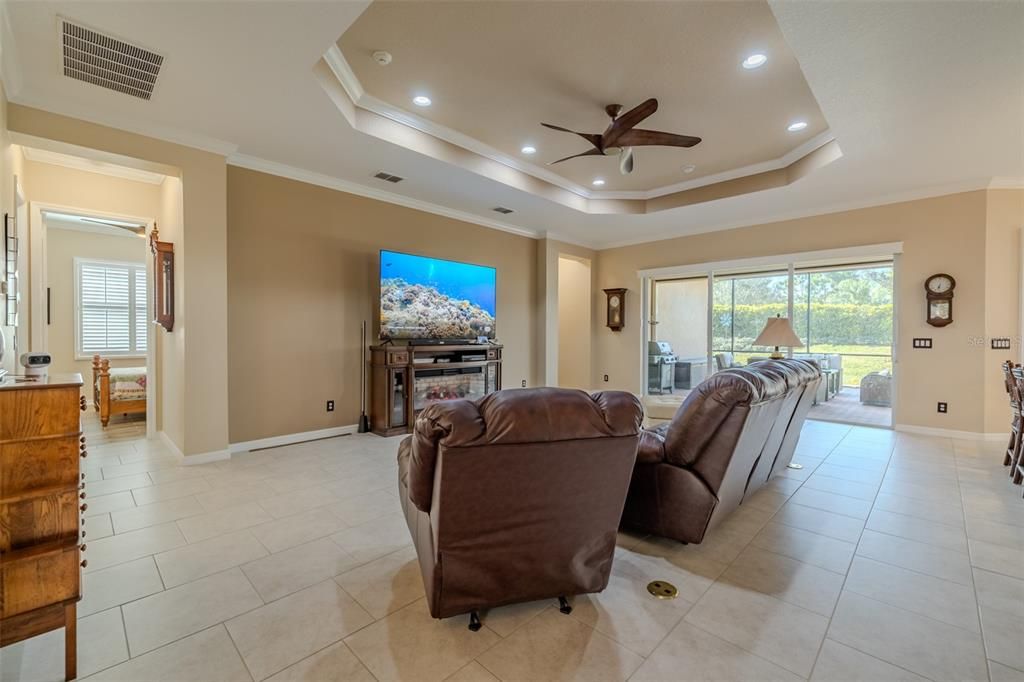 待售: $635,000 (3 贝兹, 3 浴室, 2723 平方英尺)