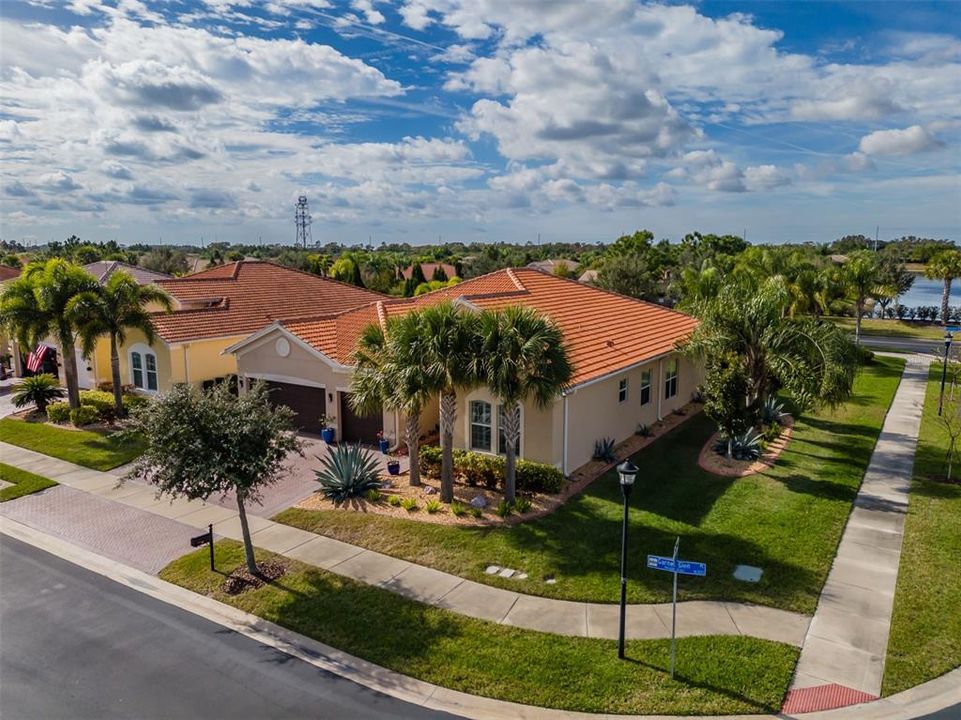 待售: $635,000 (3 贝兹, 3 浴室, 2723 平方英尺)