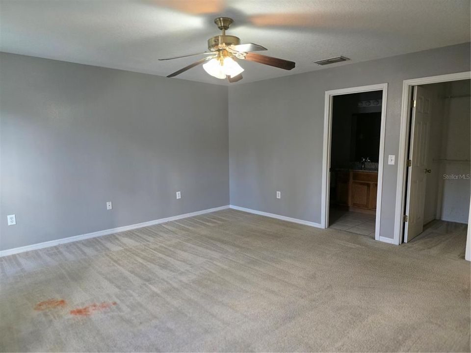 For Rent: $2,750 (4 beds, 2 baths, 2141 Square Feet)