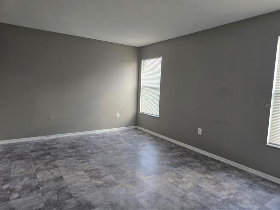 For Rent: $2,750 (4 beds, 2 baths, 2141 Square Feet)