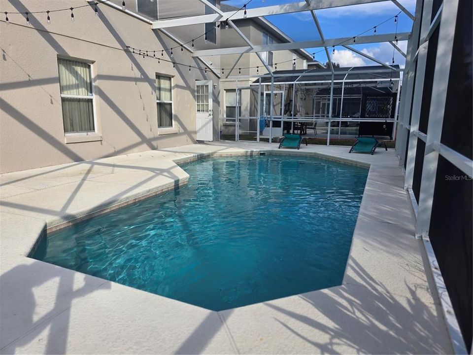 For Rent: $2,750 (4 beds, 2 baths, 2141 Square Feet)