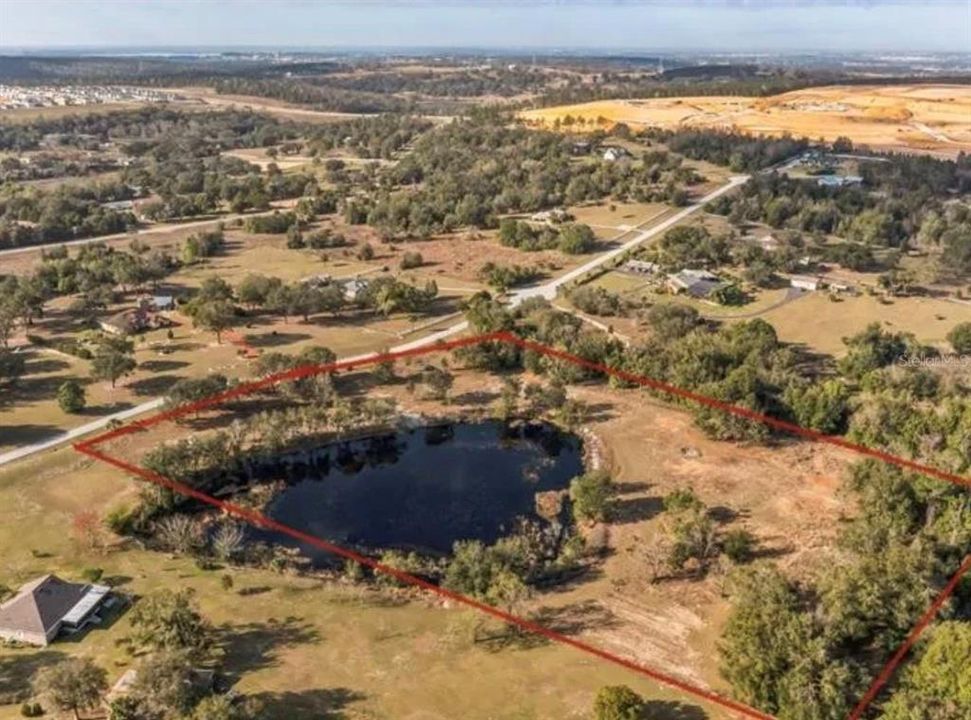 На продажу: $589,950 (7.15 acres)