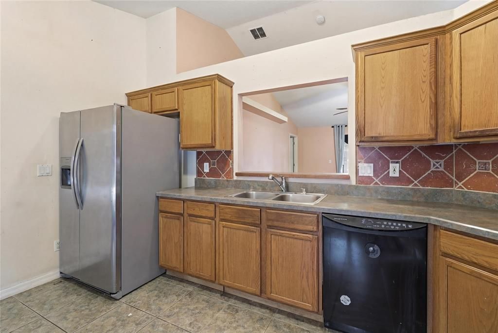 待售: $350,000 (3 贝兹, 2 浴室, 1399 平方英尺)