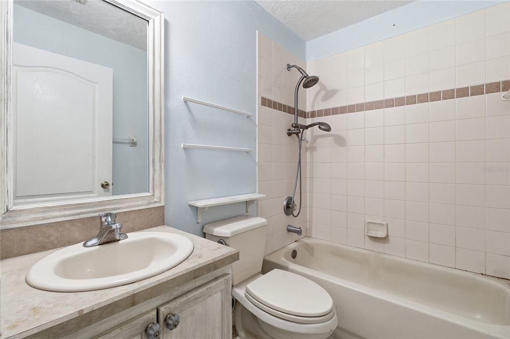 待售: $350,000 (3 贝兹, 2 浴室, 1399 平方英尺)