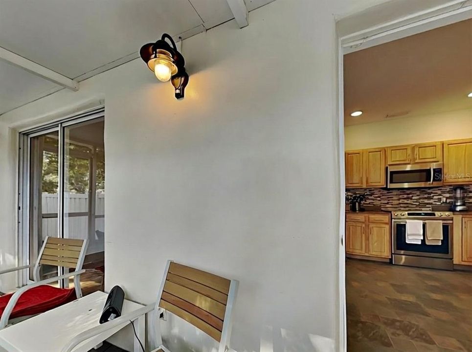 出租: $3,145 (3 贝兹, 2 浴室, 1674 平方英尺)