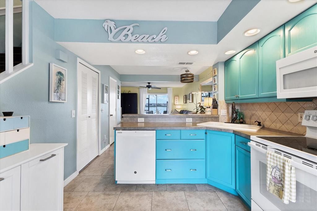 En Venta: $199,500 (2 camas, 2 baños, 1078 Pies cuadrados)