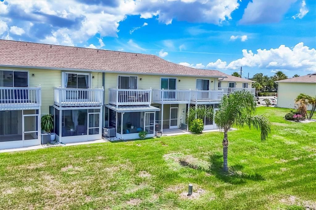 En Venta: $199,500 (2 camas, 2 baños, 1078 Pies cuadrados)