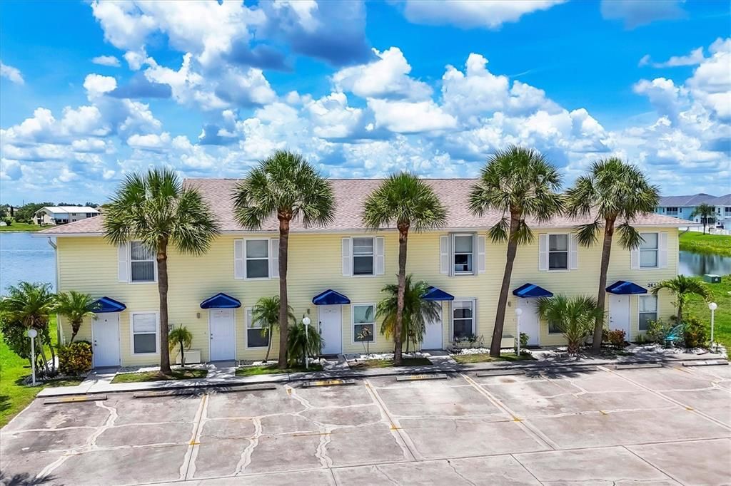 En Venta: $199,500 (2 camas, 2 baños, 1078 Pies cuadrados)