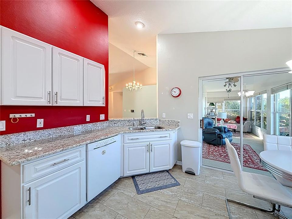 En Venta: $269,000 (3 camas, 2 baños, 1528 Pies cuadrados)