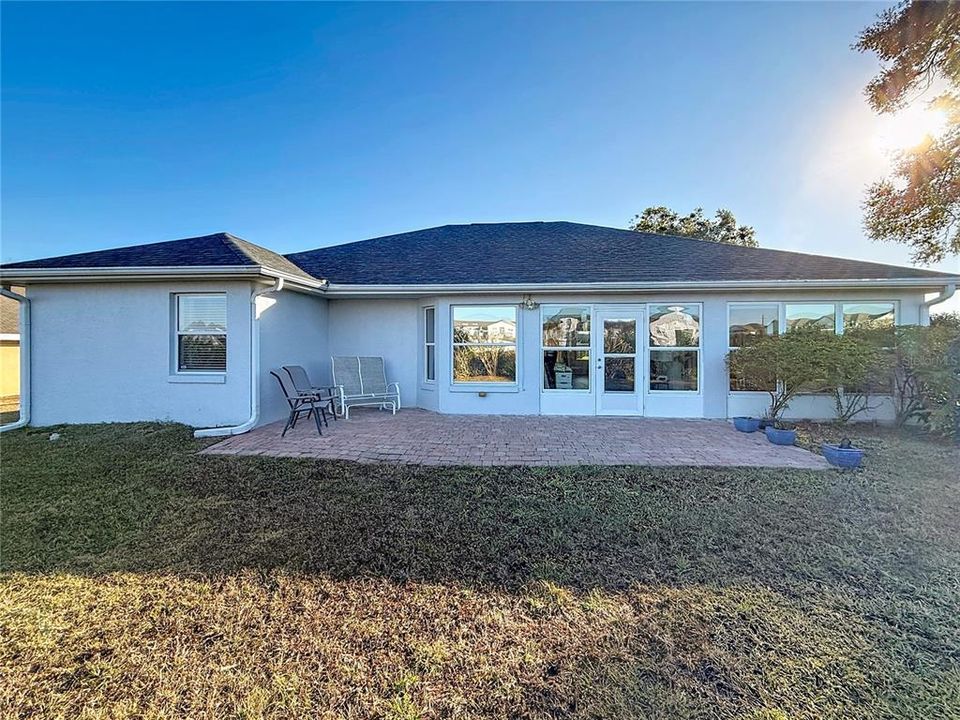 En Venta: $269,000 (3 camas, 2 baños, 1528 Pies cuadrados)