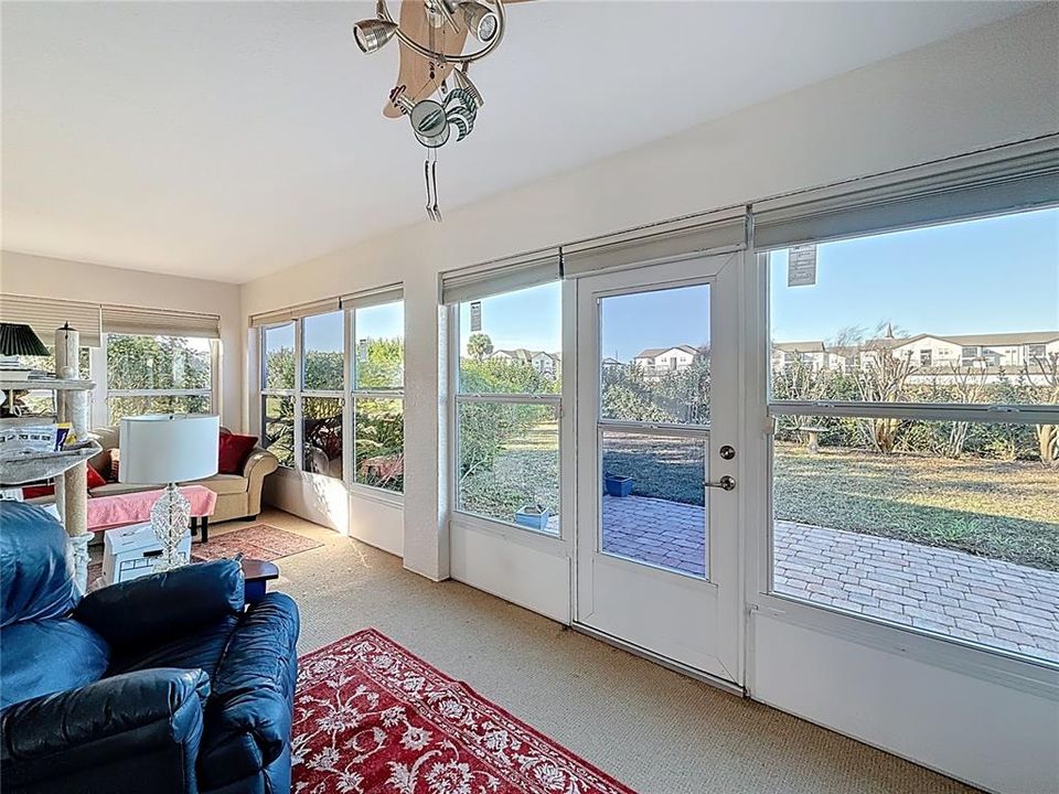 En Venta: $269,000 (3 camas, 2 baños, 1528 Pies cuadrados)