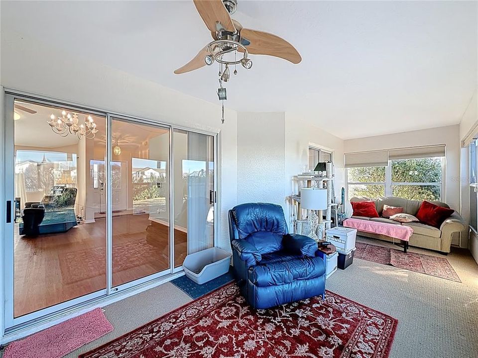 En Venta: $269,000 (3 camas, 2 baños, 1528 Pies cuadrados)