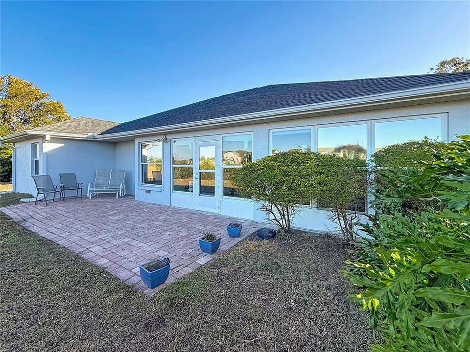 En Venta: $269,000 (3 camas, 2 baños, 1528 Pies cuadrados)