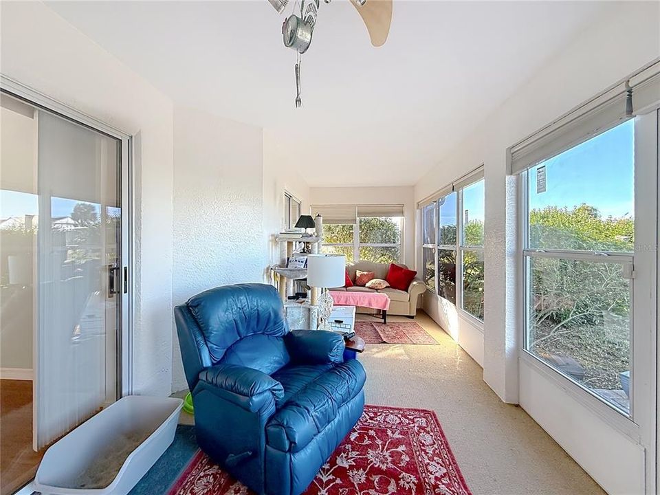 En Venta: $269,000 (3 camas, 2 baños, 1528 Pies cuadrados)