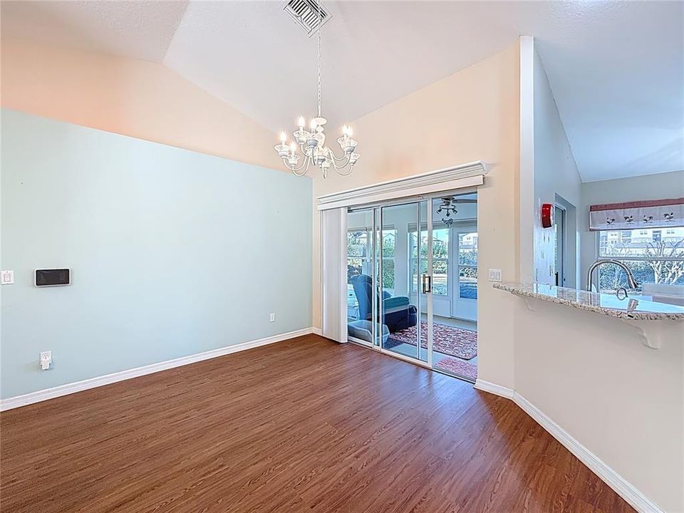 En Venta: $269,000 (3 camas, 2 baños, 1528 Pies cuadrados)