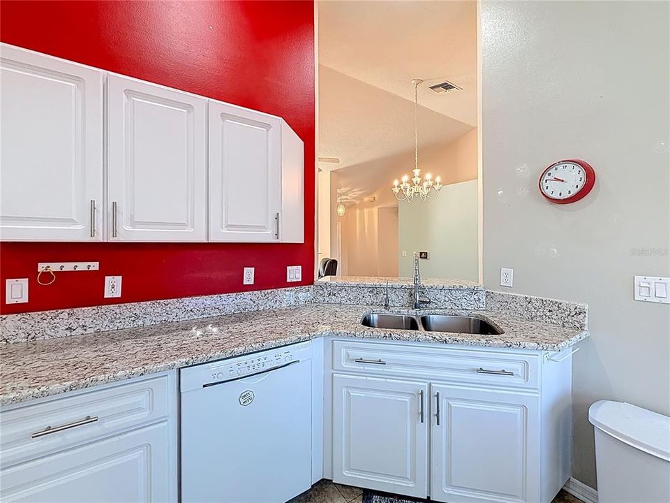 En Venta: $269,000 (3 camas, 2 baños, 1528 Pies cuadrados)