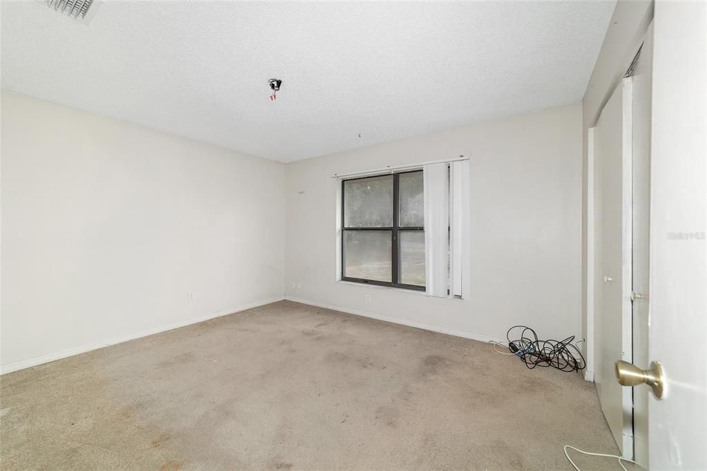 待售: $235,000 (3 贝兹, 2 浴室, 1567 平方英尺)