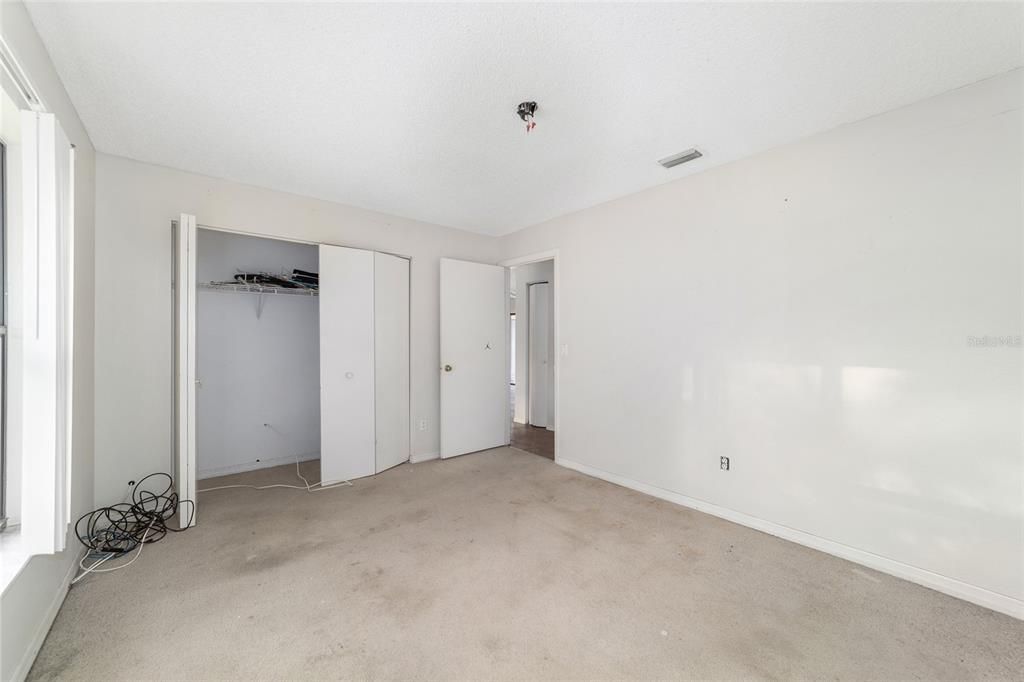 待售: $235,000 (3 贝兹, 2 浴室, 1567 平方英尺)