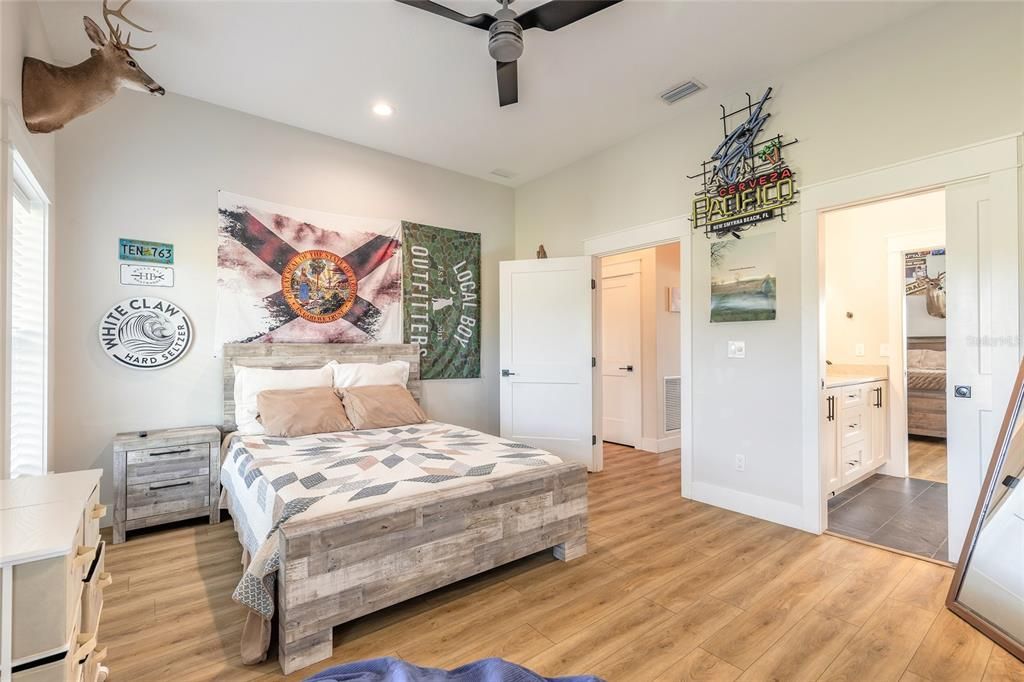 Active With Contract: $1,499,000 (4 beds, 3 baths, 3694 Square Feet)