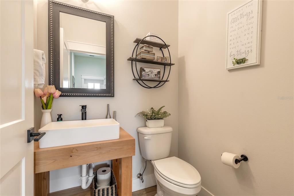 Active With Contract: $1,499,000 (4 beds, 3 baths, 3694 Square Feet)