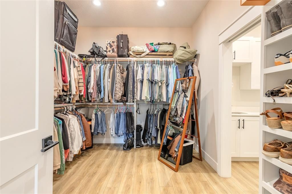 Active With Contract: $1,499,000 (4 beds, 3 baths, 3694 Square Feet)