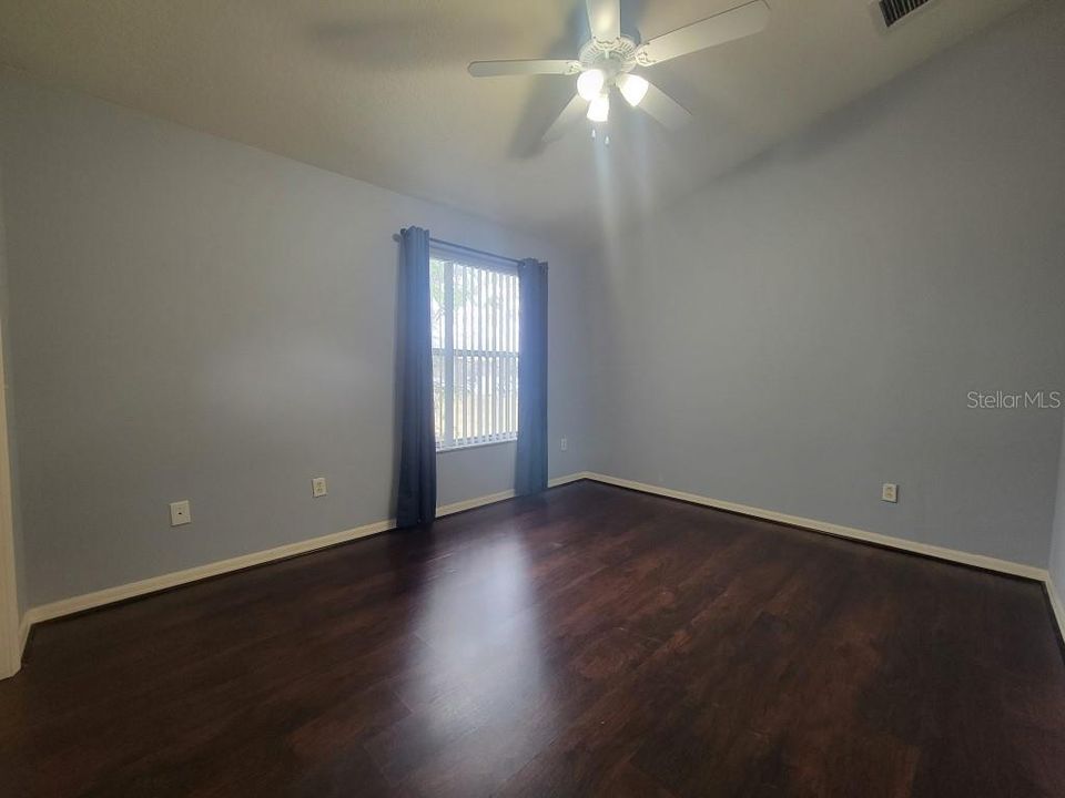 For Rent: $1,650 (2 beds, 1 baths, 1140 Square Feet)