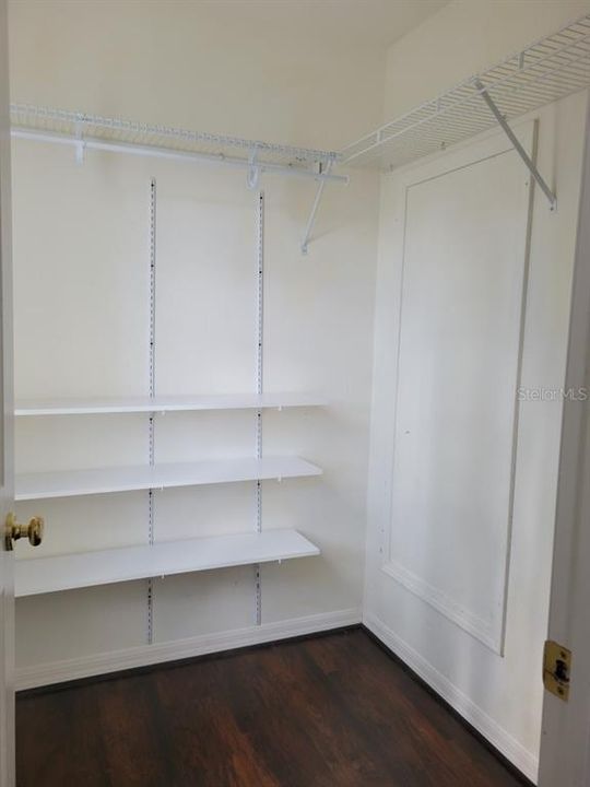 For Rent: $1,650 (2 beds, 1 baths, 1140 Square Feet)